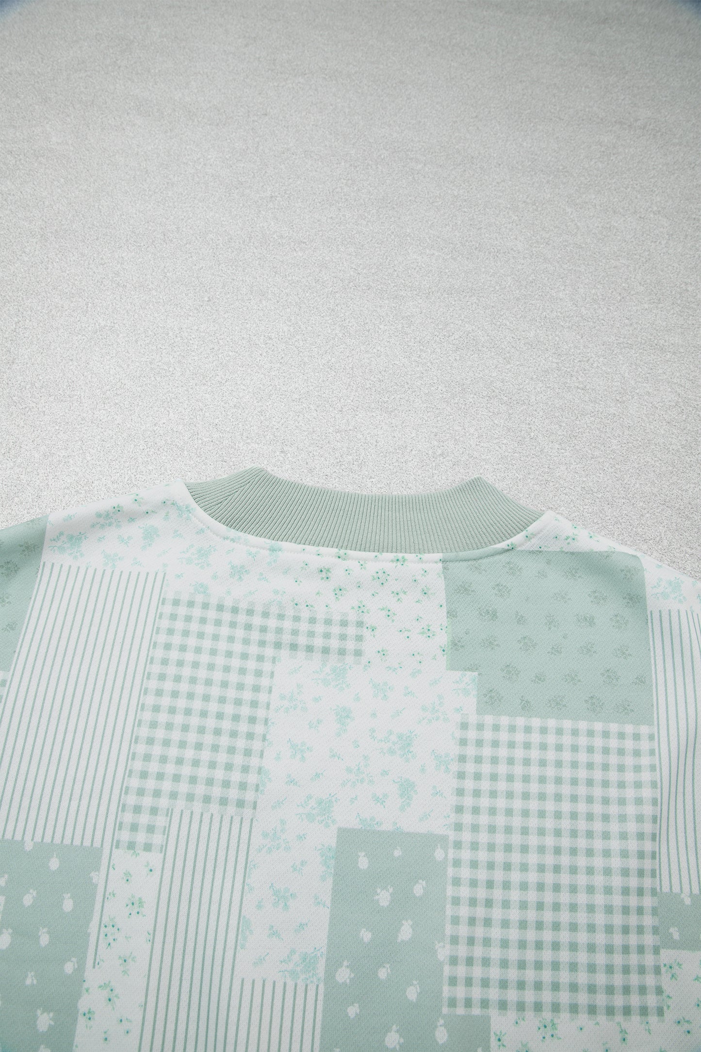Light Pink Patchwork Floral Print Drop Shoulder Baggy Pullover Drawstring Shorts Set